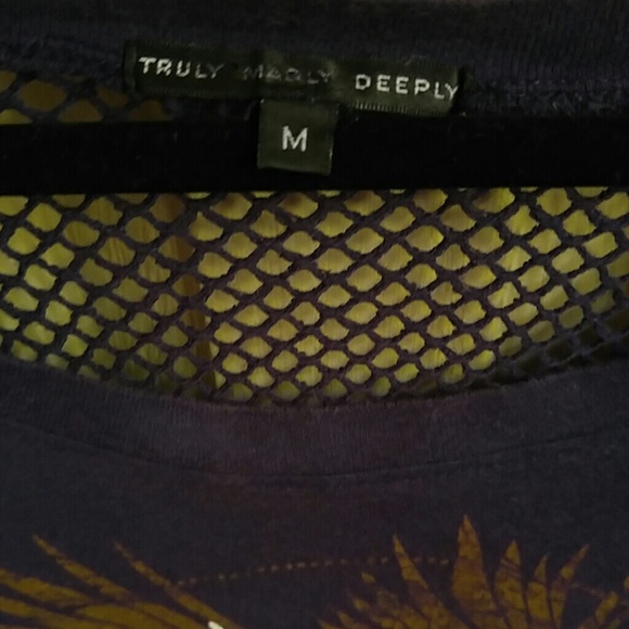 Netted Back Eagle Graphic Tee - Picture 6 of 7